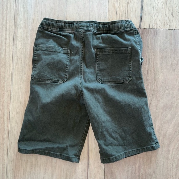 Street Rules Olive Green Little Boys Shorts Size 12 - Picture 2 of 3